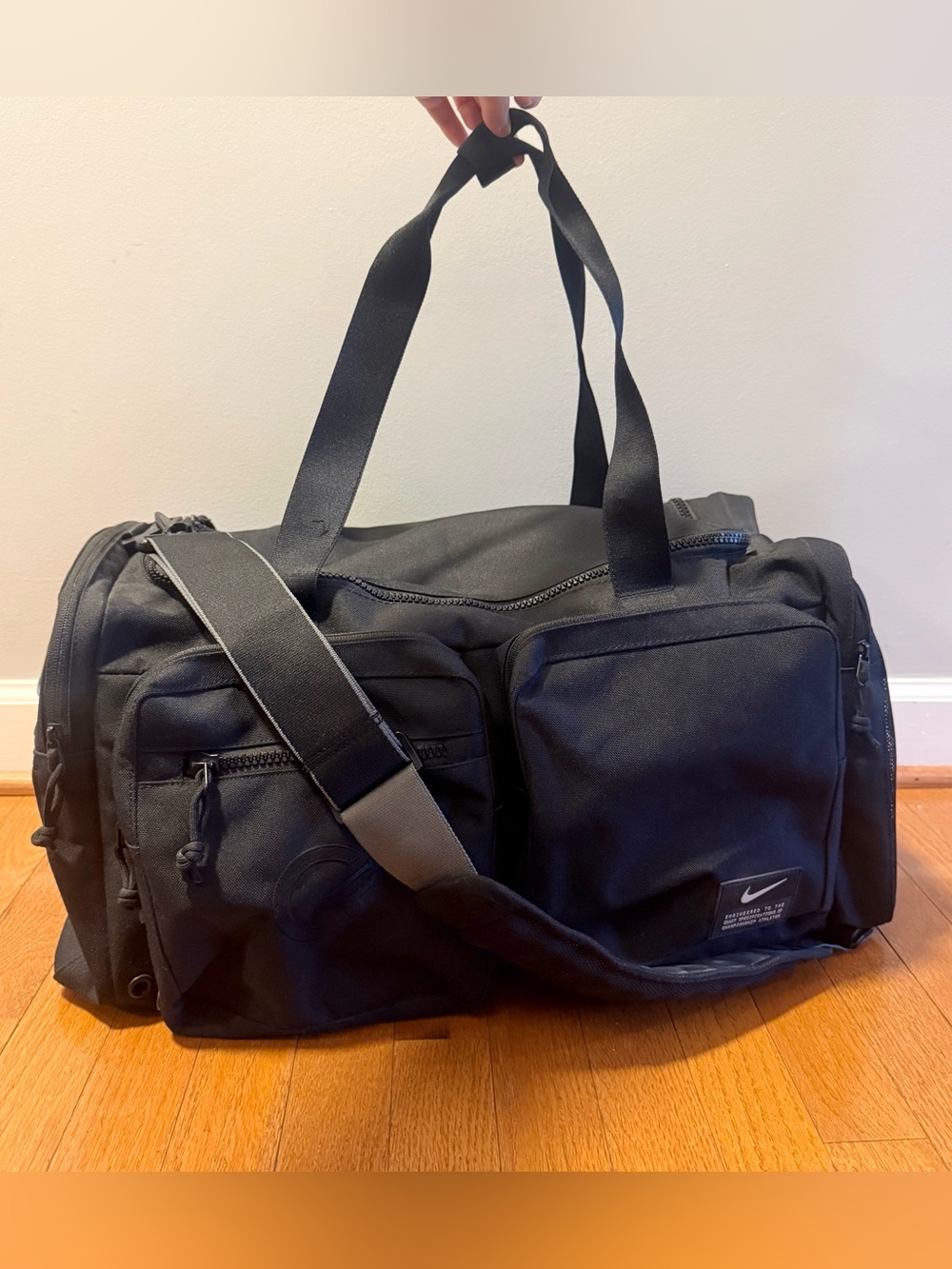 Nike Utility Power Duffel Bag Gym Travel Black Pockets Shoulder Strap Sports